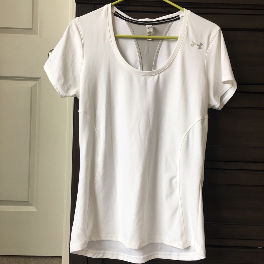 White under armour heat gear coldblack T-shirt